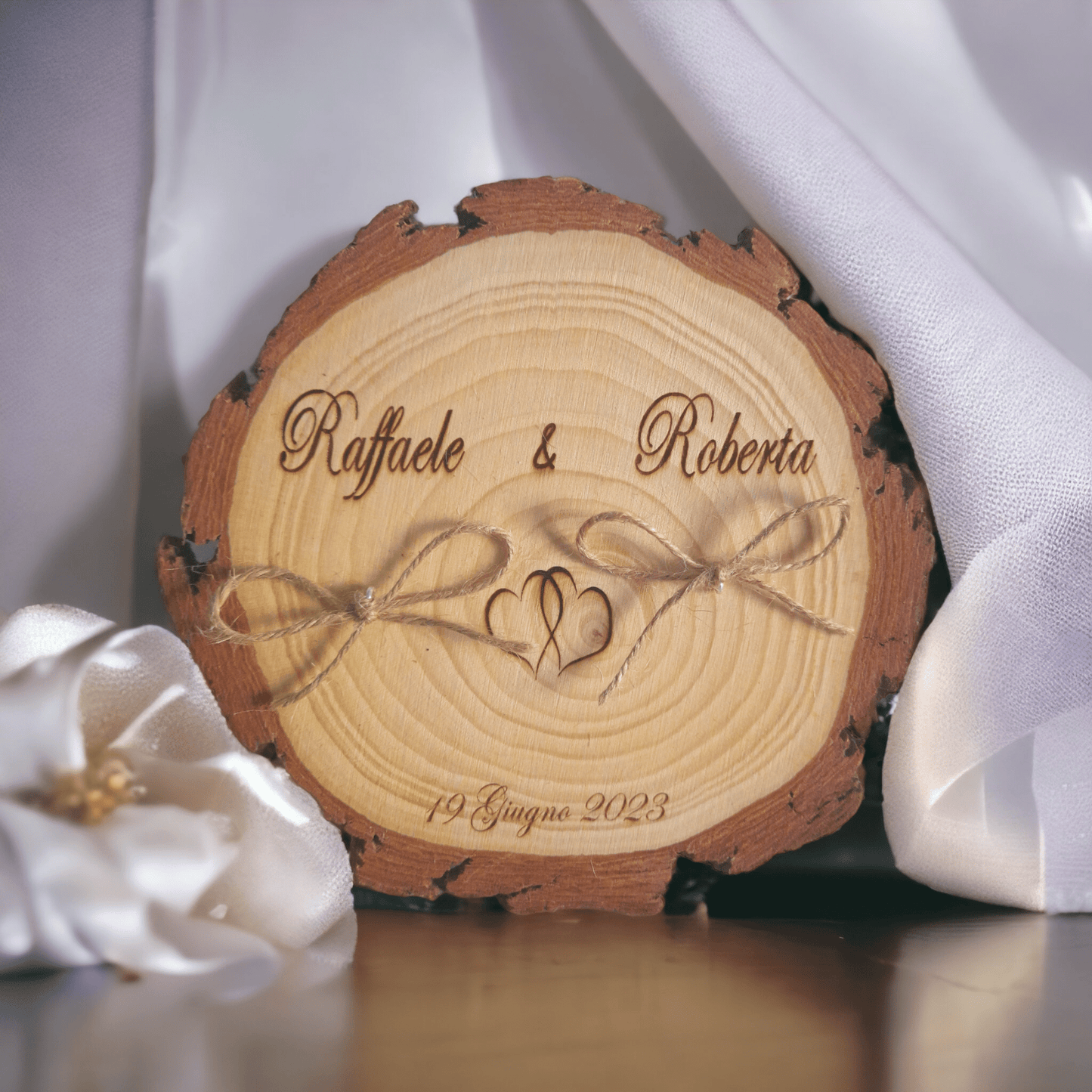Portafedi fetta di legno